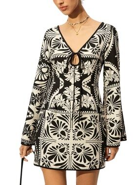 Commense black and ivory white printed bell sleeve mini dress medium NWT